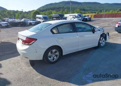 2015 Honda Civic Lx z USA, uszkodzony, nr VIN 19XFB2F59FE212561